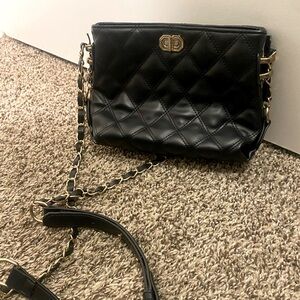 Black vintage-style purse